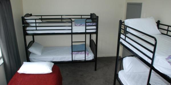 Kiwi Airport Backpackers Hostel Auckland Ngoại thất bức ảnh