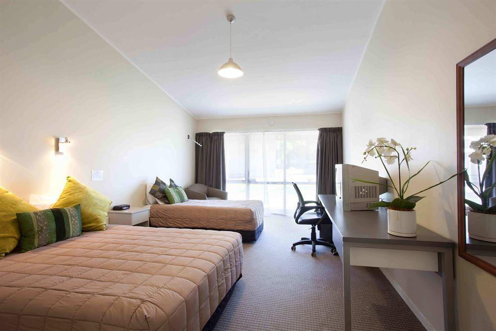 Kiwi Airport Backpackers Hostel Auckland Ngoại thất bức ảnh