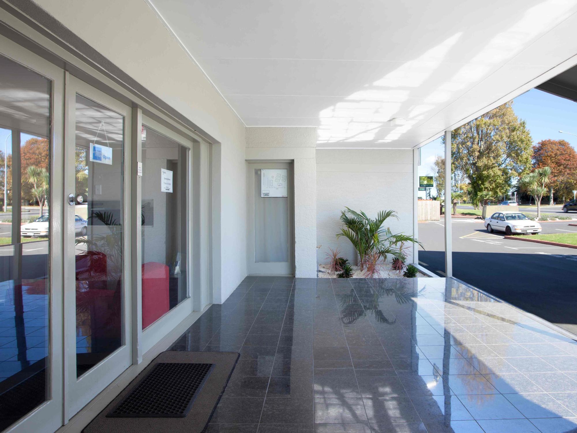 Kiwi Airport Backpackers Hostel Auckland Ngoại thất bức ảnh