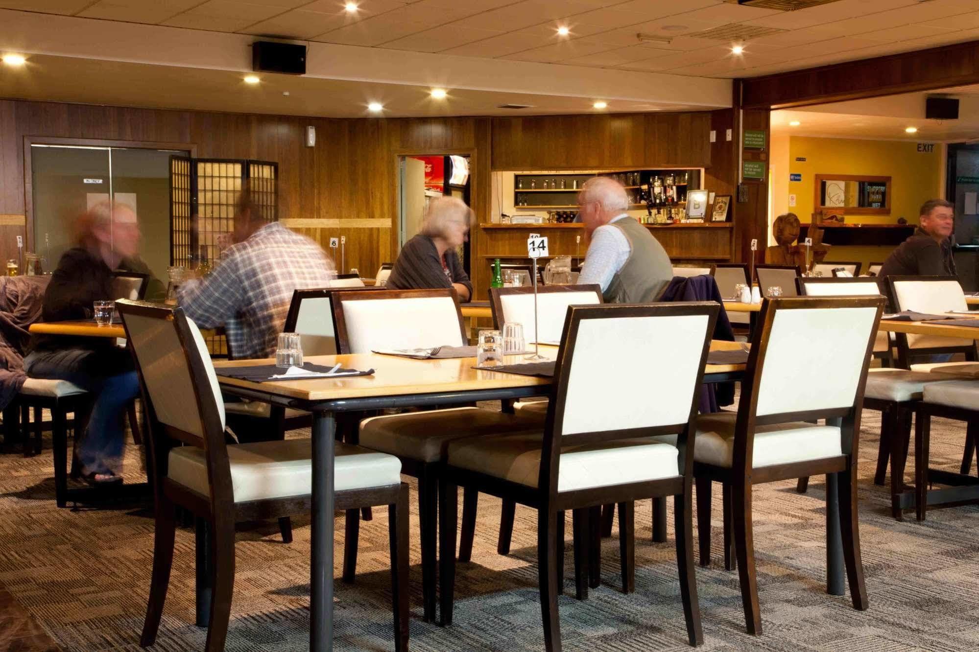 Kiwi Airport Backpackers Hostel Auckland Ngoại thất bức ảnh