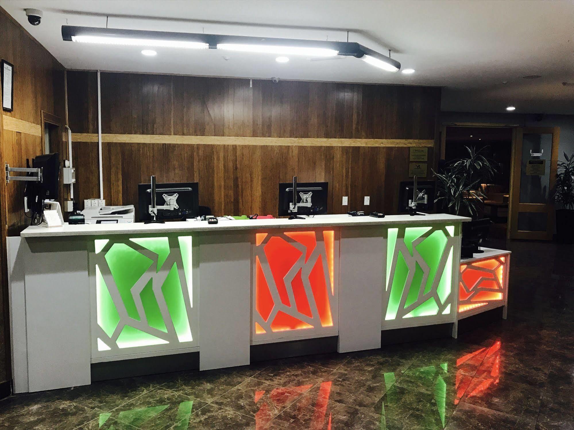 Kiwi Airport Backpackers Hostel Auckland Ngoại thất bức ảnh