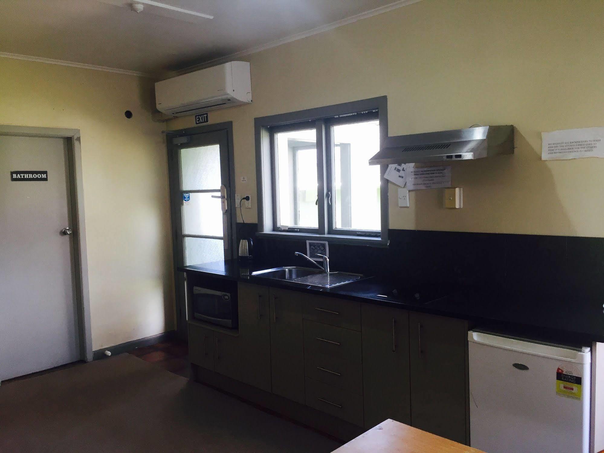 Kiwi Airport Backpackers Hostel Auckland Ngoại thất bức ảnh